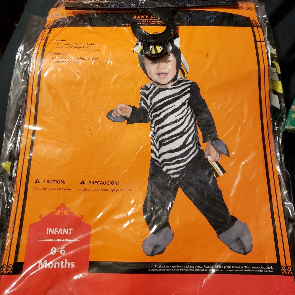4/$15 O-6 month Zebra costume